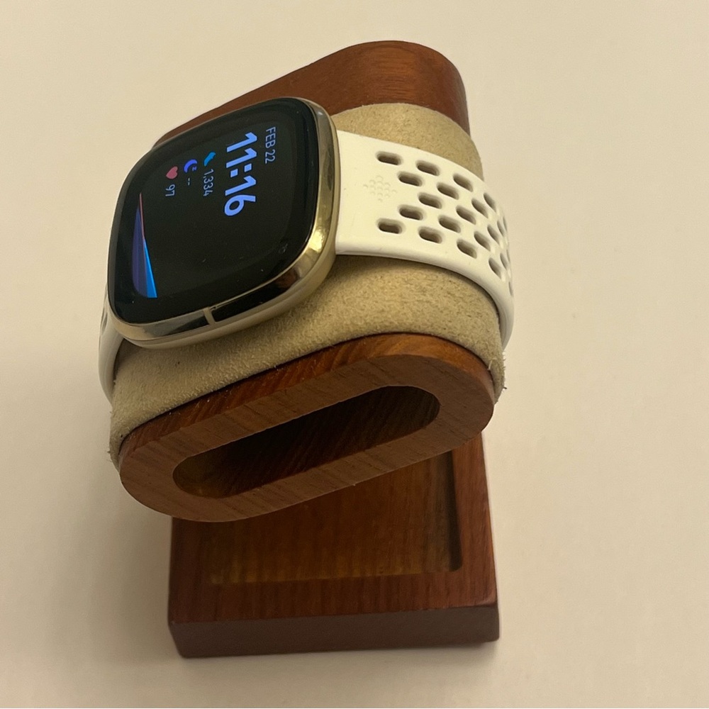 Fitbit Sense Advanced, Gold Case, White Band, Tested, Charger Included - Picture 2 of 7